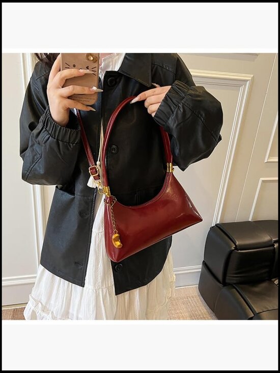 Small Vintage Shoulder Bag Retro Y2K Chic Glossy Faux Leather Purse